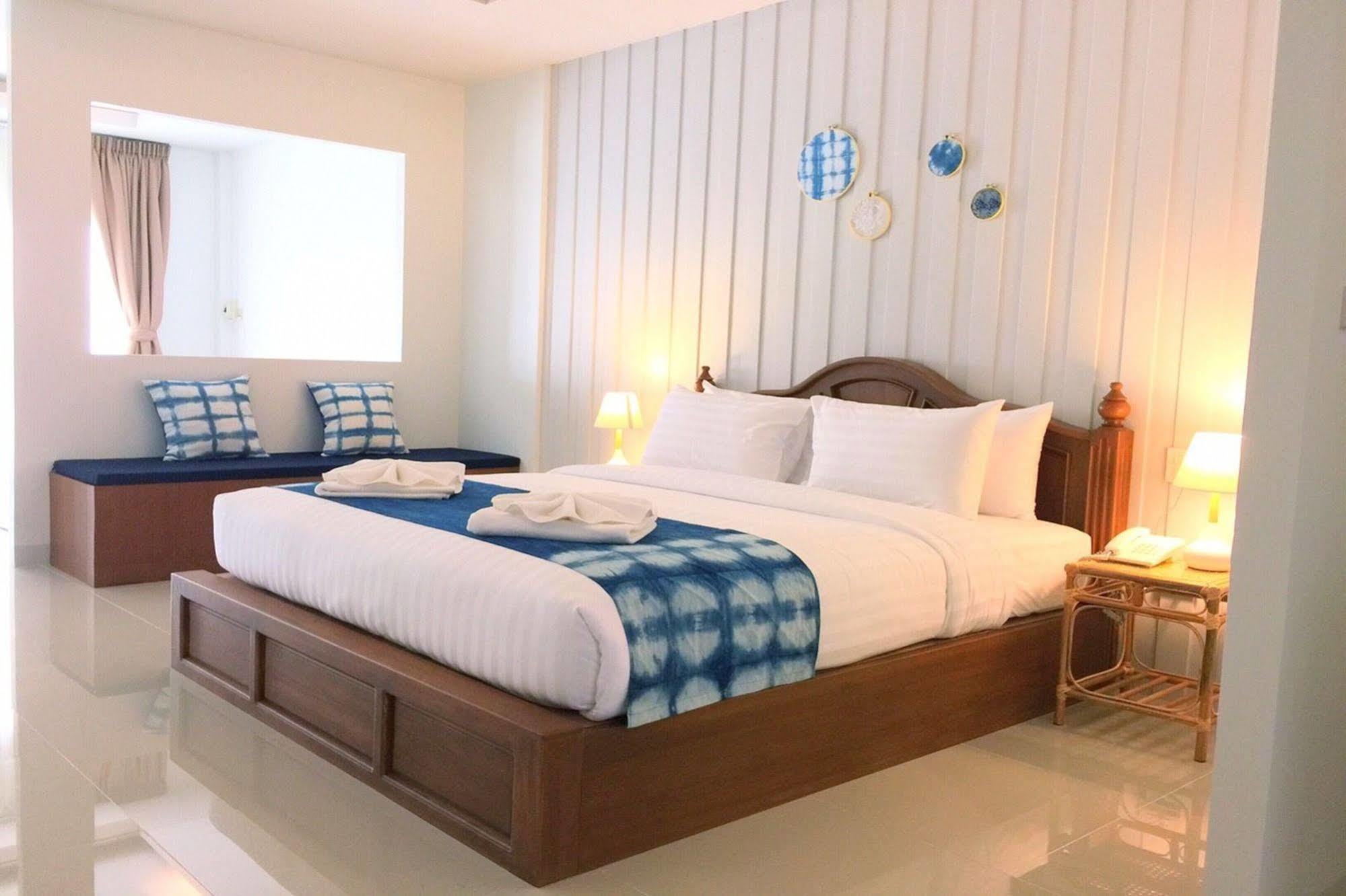 Baan Iyara Hotel Nan Kültér fotó