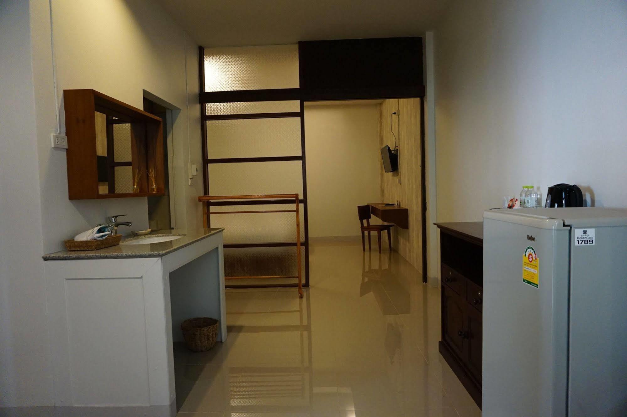 Baan Iyara Hotel Nan Kültér fotó