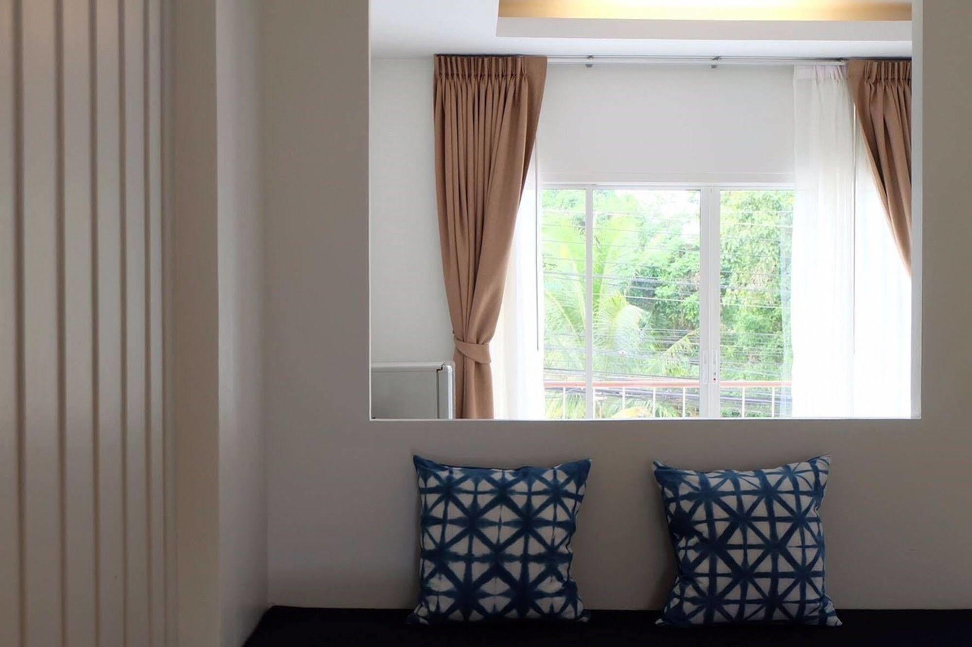 Baan Iyara Hotel Nan Kültér fotó