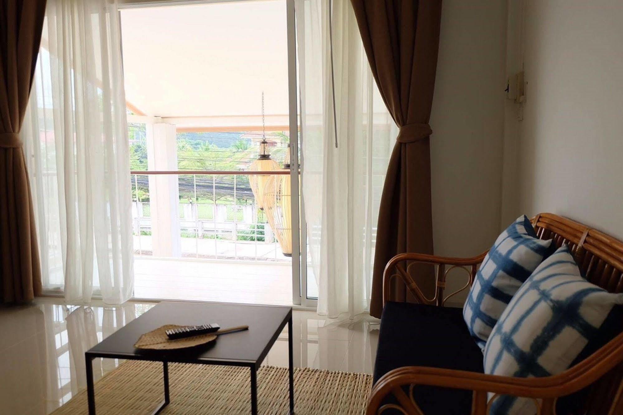 Baan Iyara Hotel Nan Kültér fotó